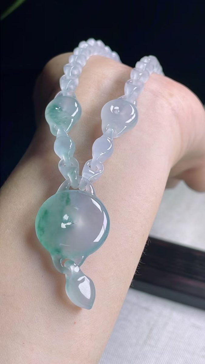 高冰环环相扣平安扣链坠（814） 角度1